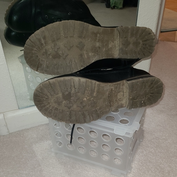 Boots - Picture 7 of 8